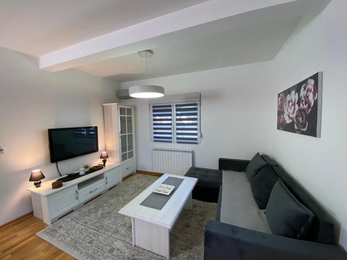 Nbg Hills Apartments Beograd Eksteriør billede
