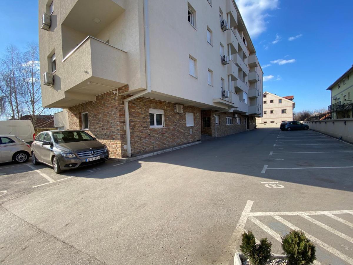 Nbg Hills Apartments Beograd Eksteriør billede