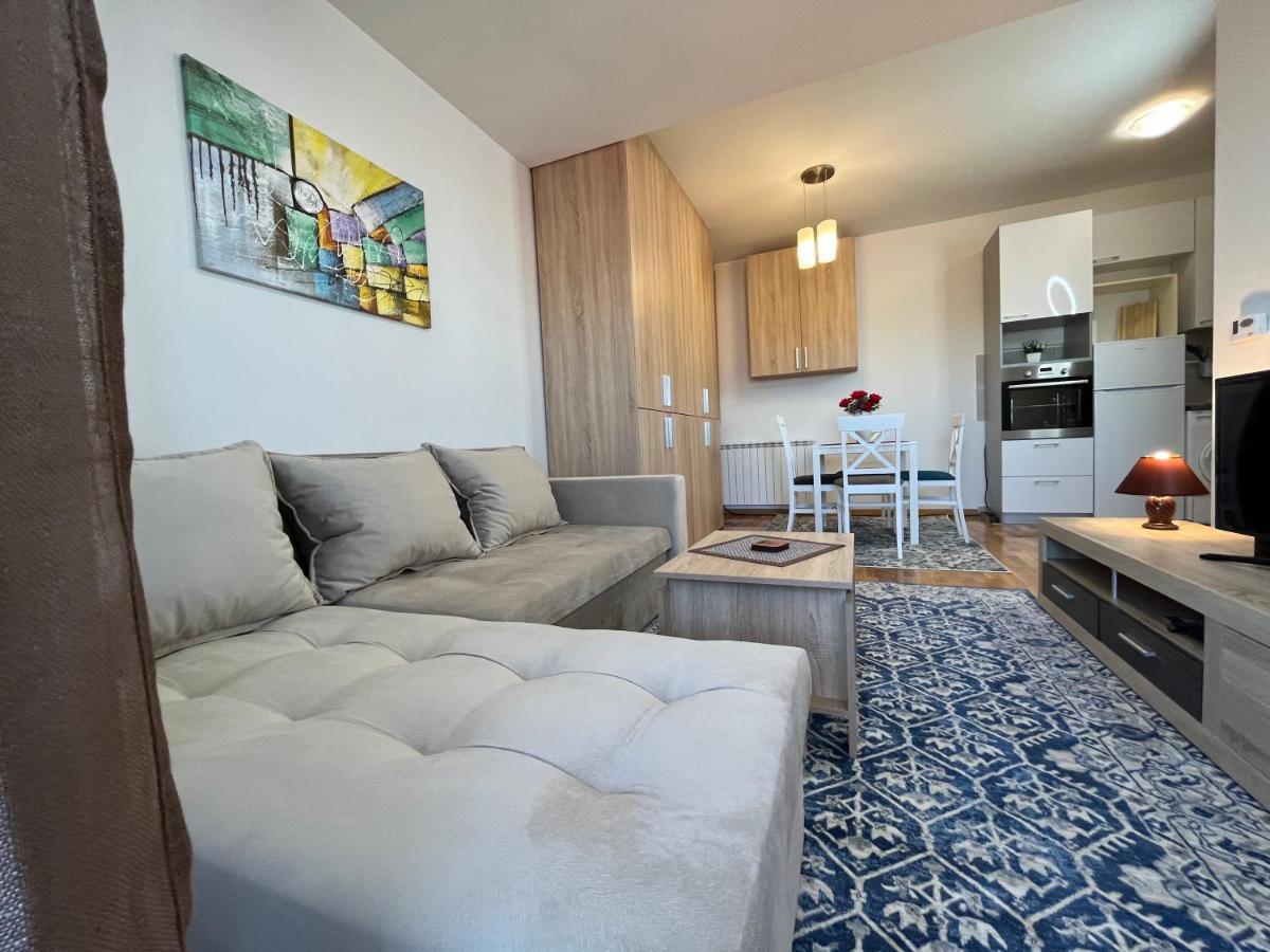 Nbg Hills Apartments Beograd Eksteriør billede
