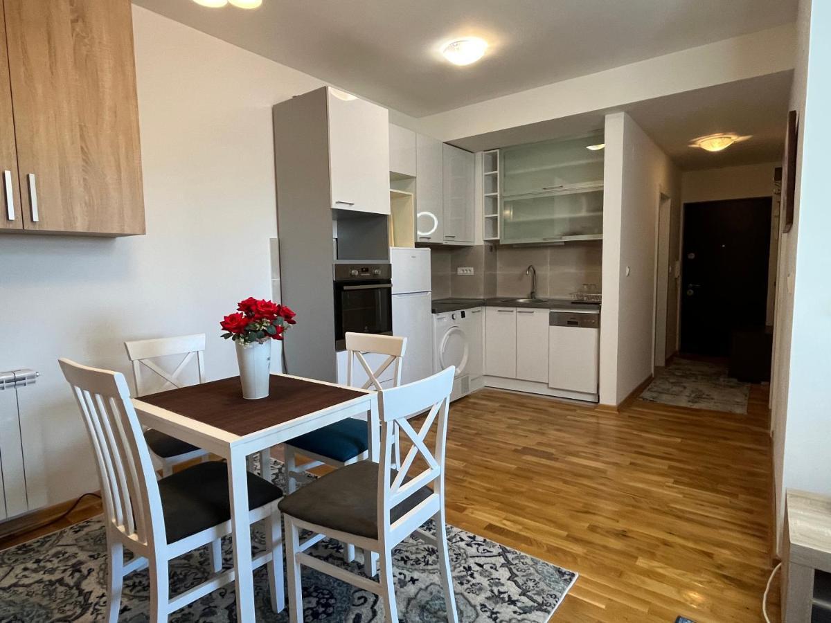 Nbg Hills Apartments Beograd Eksteriør billede